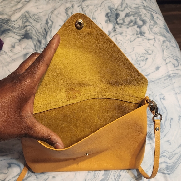 Hotter Crossbody Purse - Picture 2 of 7